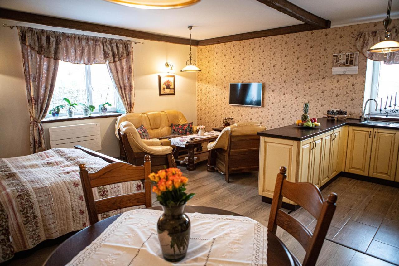 Kalvin Restaurant & Pension Rastislavice Ngoại thất bức ảnh